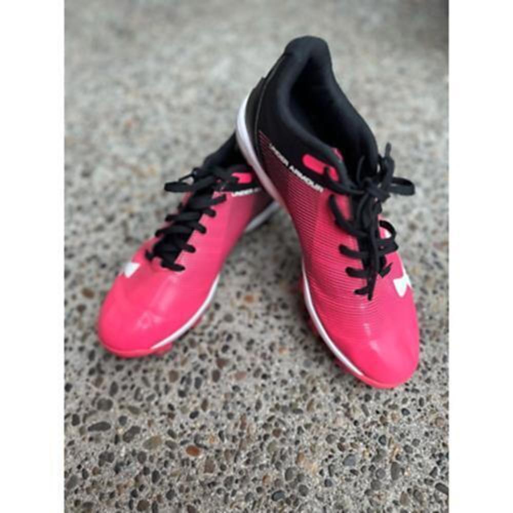 Under Armour Leadoff Low RM Sneaker Athletic Girls 4.5M Pink Baseball Cleats